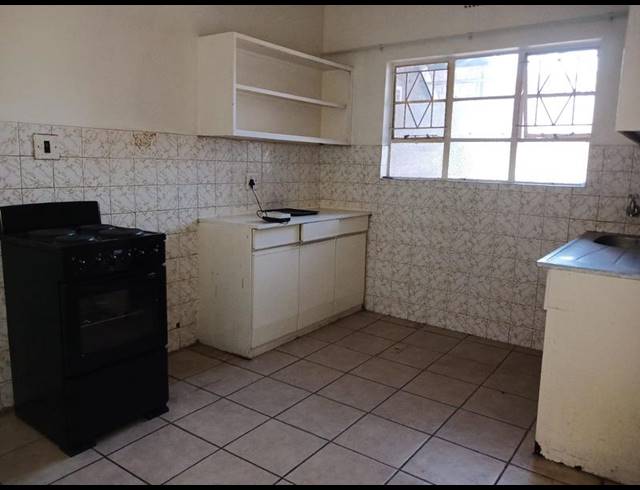 2 BEDROOM PROPERTY TO RENT IN GERMISTON SOUTH